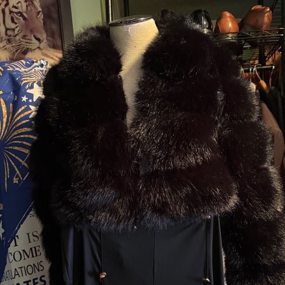 Fashion Brand Company Jackets & Blazers - Luxurious Black Faux Fur Jacket